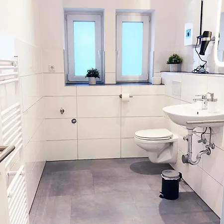 70qm In Zentral Gelegen Mit Hohen Decken - Beuys - Viersen